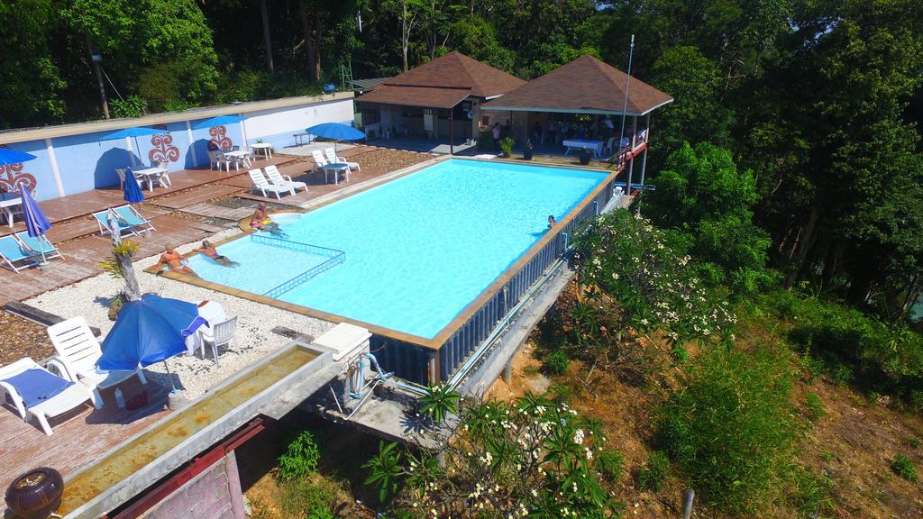 Koh Ngai Cliff Beach Resort Ngoại thất bức ảnh